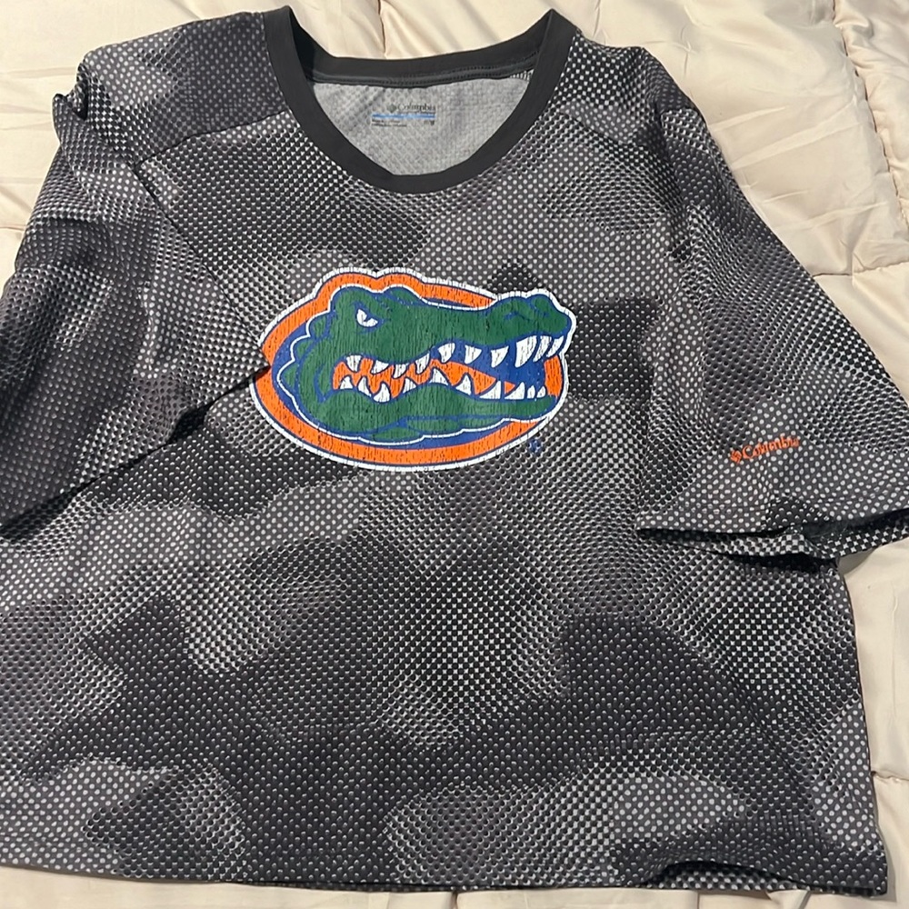 Croppped UF Gators Tee